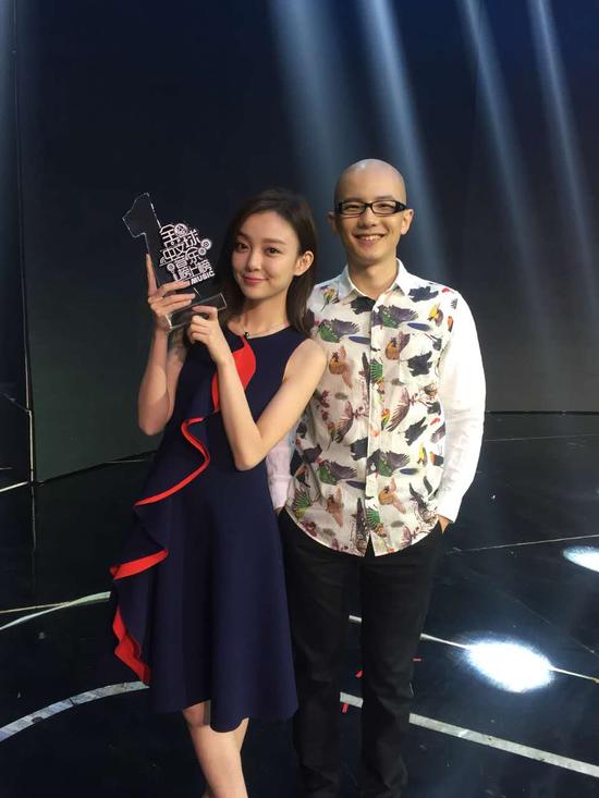 平安汪小敏联袂献唱