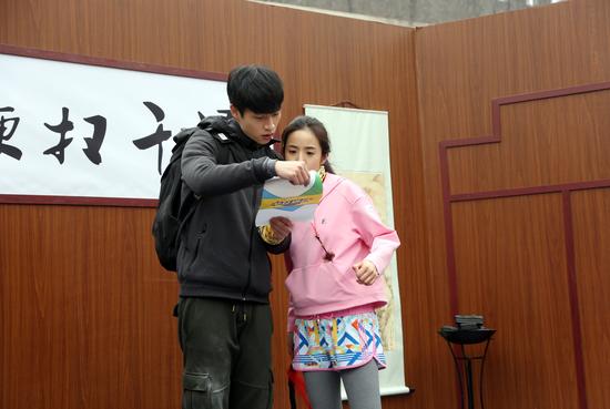 《非凡》魏晨变身大胃王 上演非凡双晨记|魏晨|林依晨|非凡搭档_新浪娱乐_新浪网