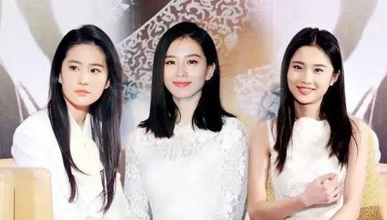 (这三个放一起应该biu一声马上消除了啊!)