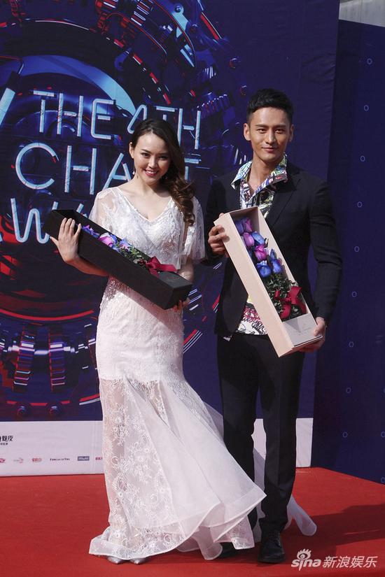 顾又铭携杨梓艺亮相红毯