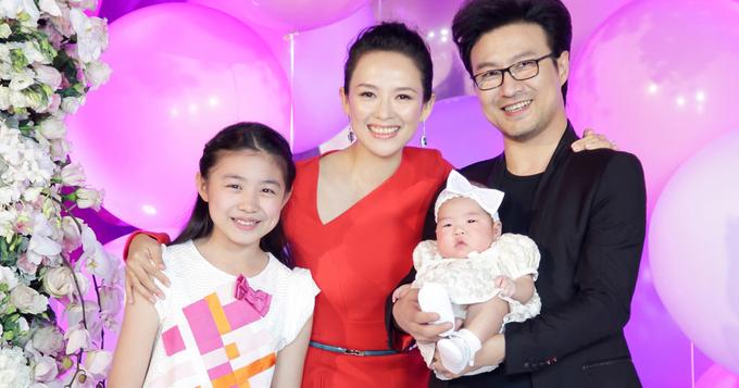 章子怡爱女百日宴众星云集 孕期细节曝光