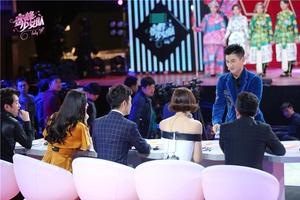 《蜜蜂》吴奇隆谢霆锋为拉票“不择手段”