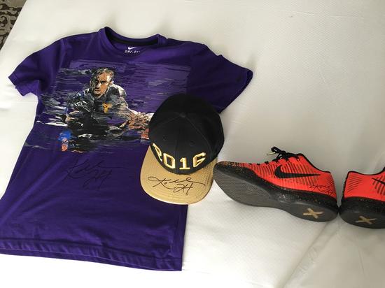 平安晒偶像科比签名T恤 面对面再赠专辑|平安|