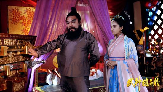 《武神赵子龙》高以翔苗皓钧联盟除董卓 - 中国日报网