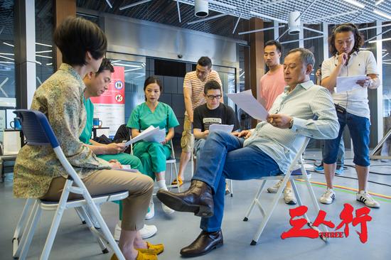 杜琪峯、赵薇共同打造“女大佬”