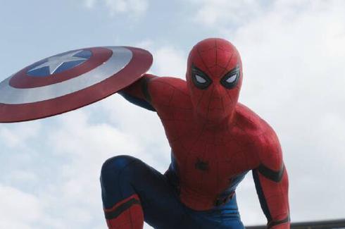 新蜘蛛侠迎来钢铁侠