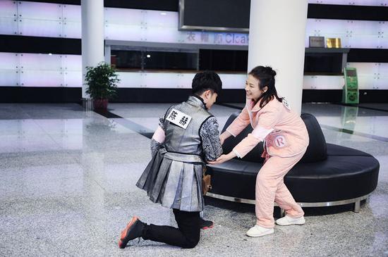 《跑男4》马思纯搭档鹿晗 演绎夫妻吵架|马思纯