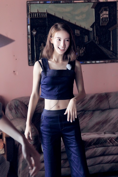 金晨谈《花姐2》女汉子形象:我装不了柔弱