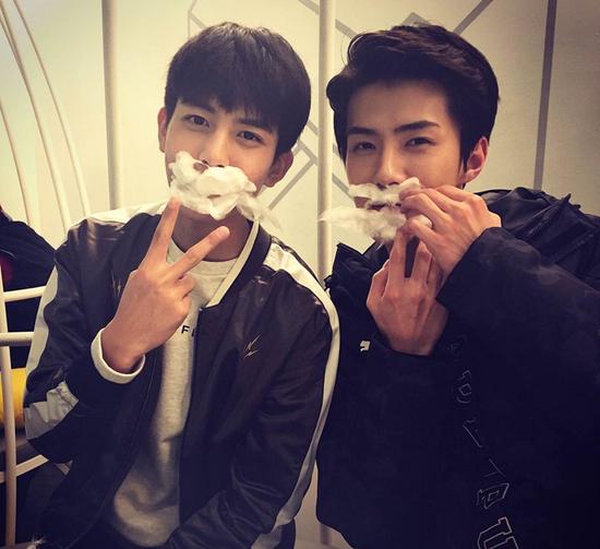 宋威龙《喵星人》杀青 赶拍《岁月忽暮》|我爱