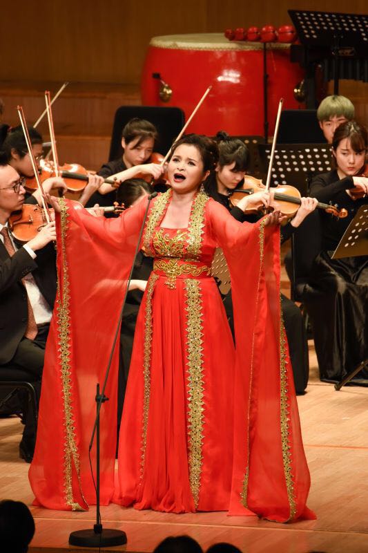 吴碧霞复出后首亮相 坦言曾焦虑到失眠|吴碧霞