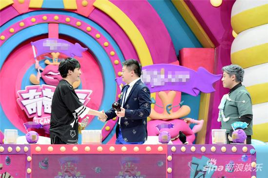大张伟做客《奇葩说》