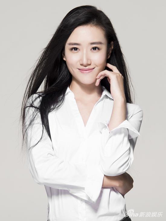 崔宝月新作出演沙滩排球队长 青春又励志|崔宝