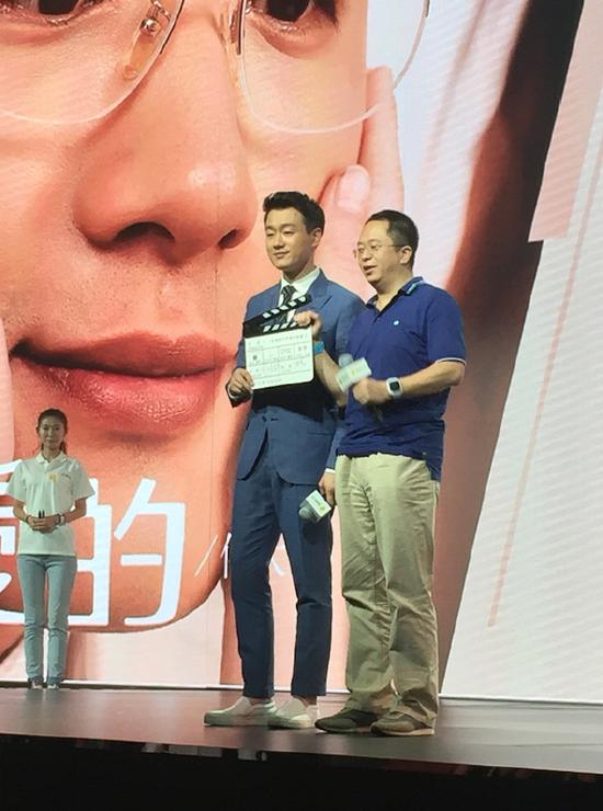 佟大为3度当爹“坐月子”谈四胎:顺其自然