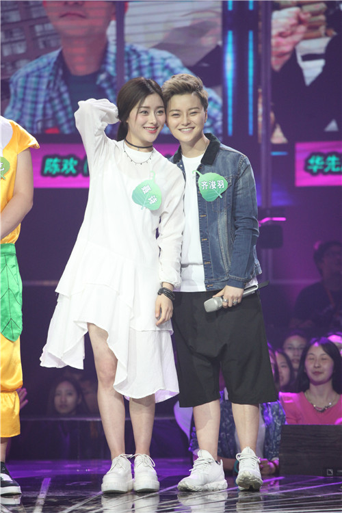 《 我想和你唱 》双胞胎姐妹齐撞脸范冰冰| 我想 