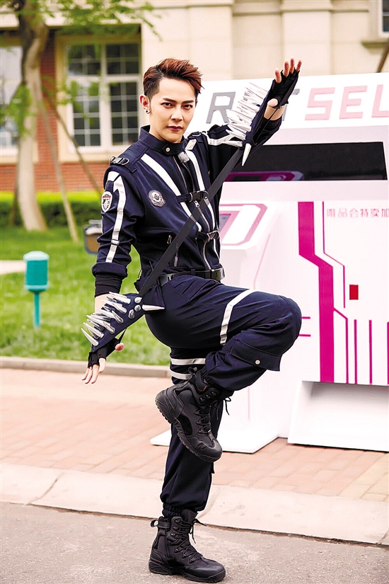 汪东城智商有限:一直处于懵圈的套路|汪东城