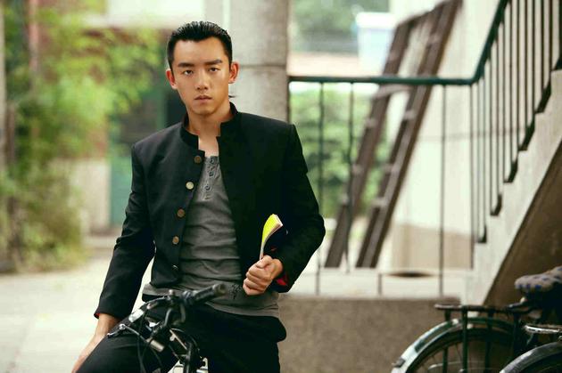 叛逆少年肖小军登场