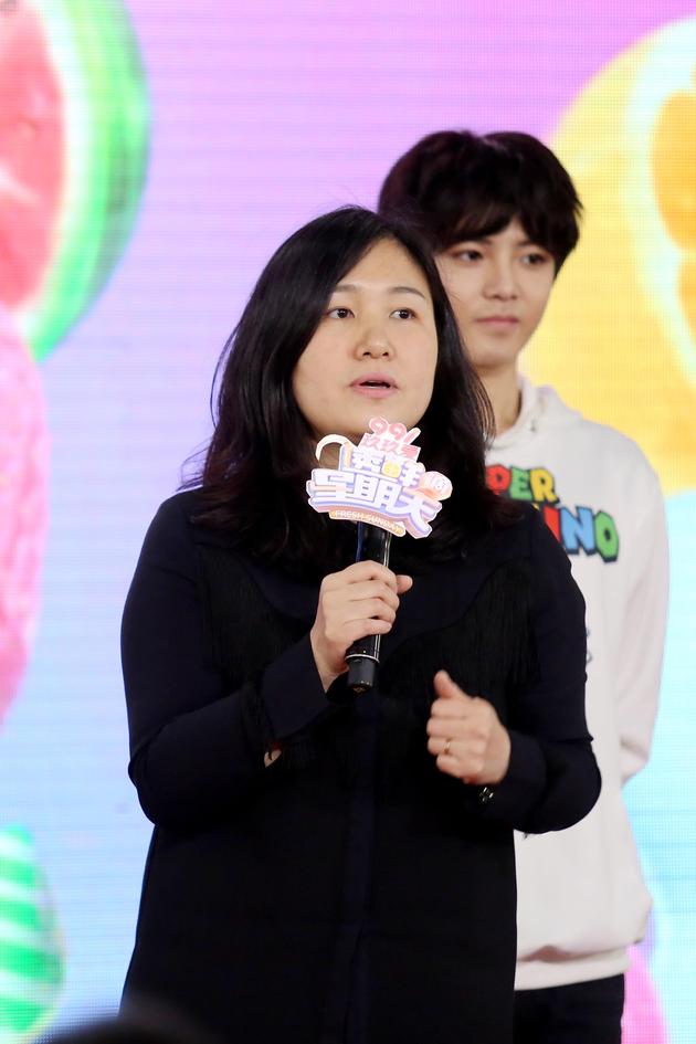 揭秘《星期天》:真人秀手段制作棚内综艺|透鲜