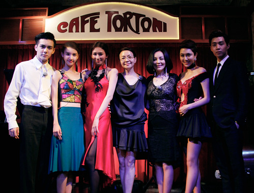 金晨彻夜改制百万古董舞衣 探戈风情十足|花样