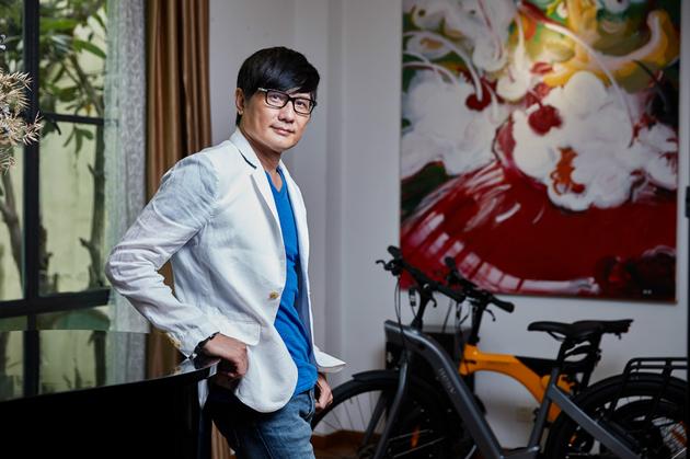 包小柏热爱骑行