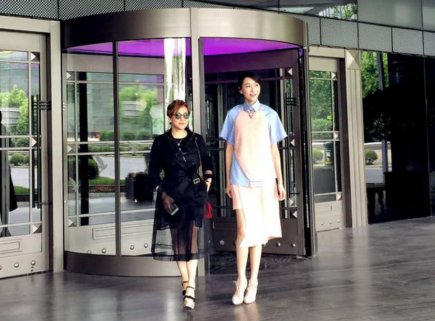 网红经济教母李静 十年赚10位数身家|李静|美