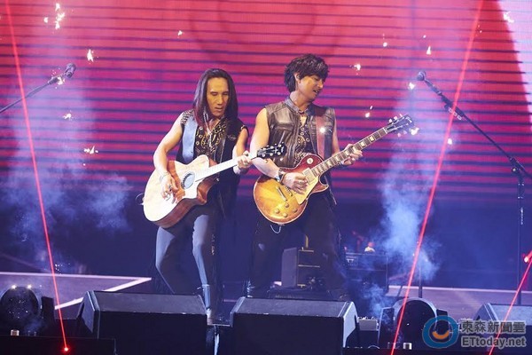 动力火车首攻小巨蛋 嗨唱超时被罚3万