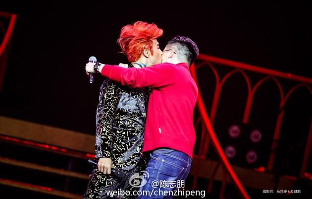 陈志朋亲吻苏有朋