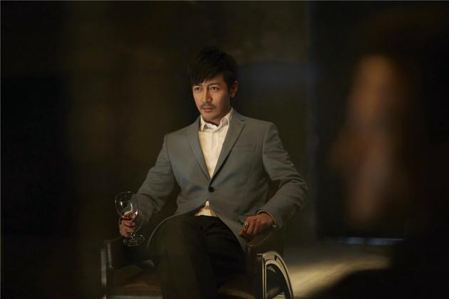 张鲁一《麻雀》中大boss全面升级