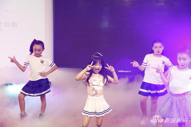 中韩合力开展童星培养 7岁韩国萝莉跳热舞|罗夏