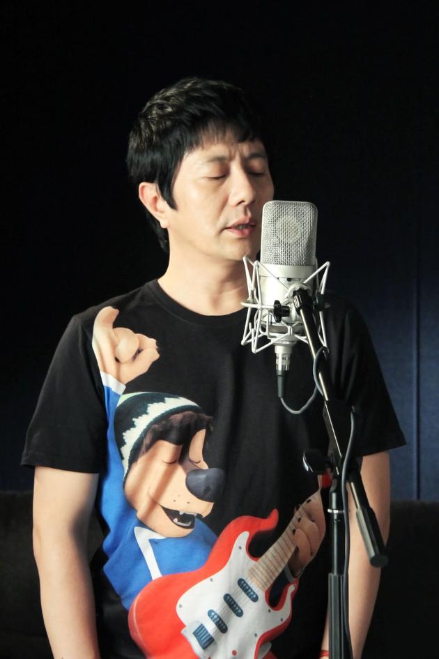 郑钧新单曲《热爱》将发 用歌声致敬摇滚