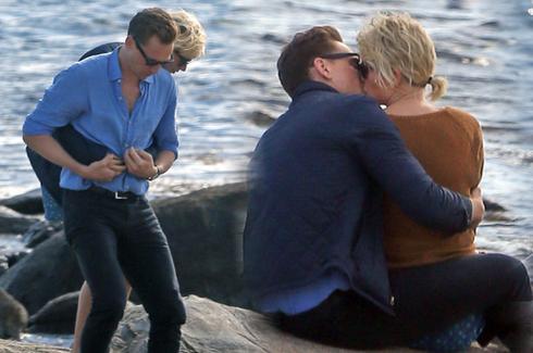 泰勒与抖森拥抱热吻