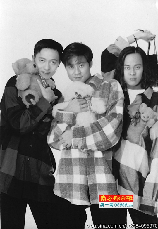 刚出道时的草蜢