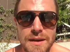 视频：绿箭侠糖哥阿梅尔微博送福利 半裸录视频