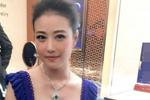 竖中指露乳贴！举止不雅遭吐槽的八大女星