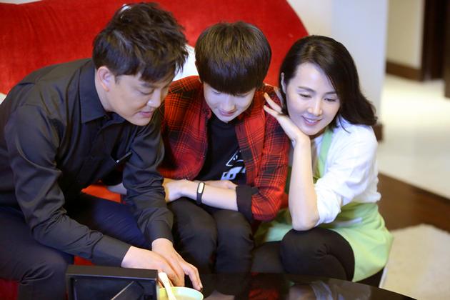 《超少年》姜宏波化身慈母 搭档TFboys|姜宏波|TFboys|郑芬芬_新浪娱乐_新浪网