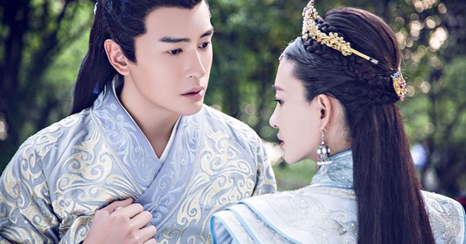 《凤凰无双》杀青 王丽坤郑元畅惜别虐恋