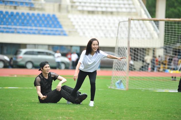 《挑战者联盟》陈学冬对王智使出“锁腿功”