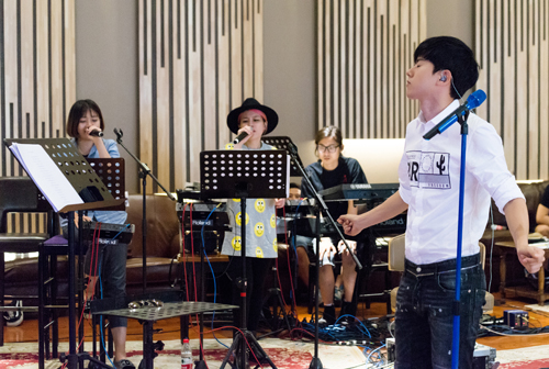 张杰演唱会或将跳舞 称谢娜唱歌拦不住|张杰|谢