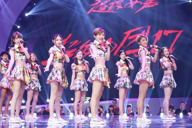 超女演唱会第四场将开唱 超级女团引争议|超级