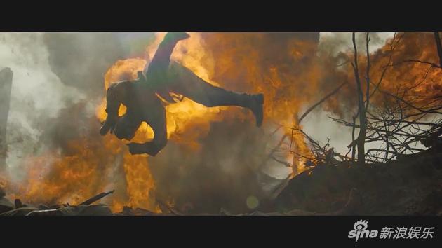 逼真惨烈的战争场面