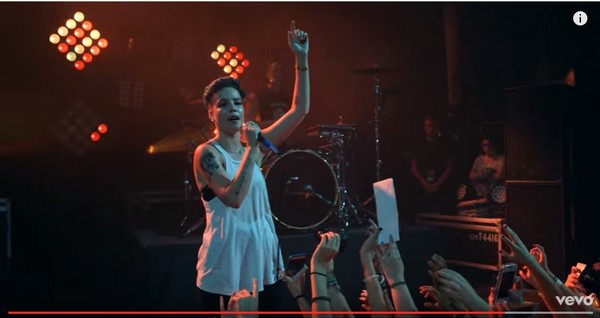 海尔赛(Halsey)