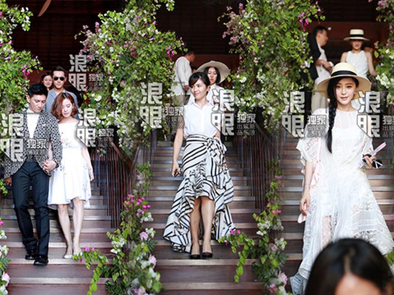 赵薇范冰冰出席霍如大婚