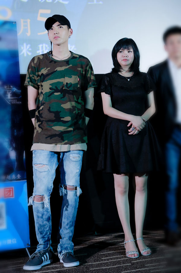 编剧籽月和吴亦凡接受采访