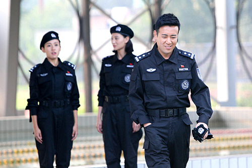 《警花与警犬》于和伟