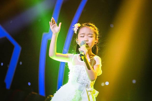 薛之谦收获宝贝粉 苏运莹班惊现小邓丽君|薛之谦|邓丽君|中国新声代_新浪娱乐_新浪网