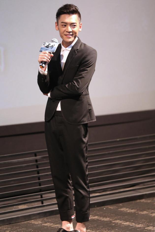 『喊·山』王紫逸戏里戏外无差 片场撒欢