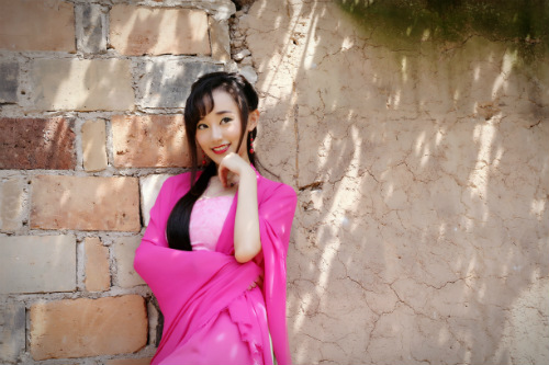 张冰倩妩媚剧照