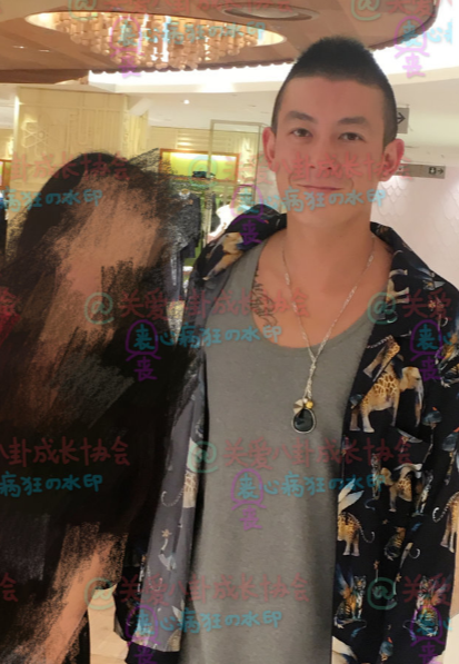 网友晒与陈冠希合影