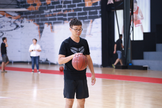 王迅训练场积极训练