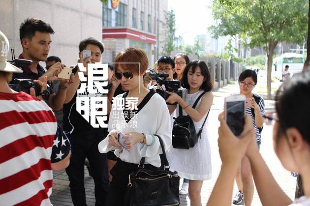 宋喆离婚案今日开庭 本人恐不能亲自到庭|杨慧