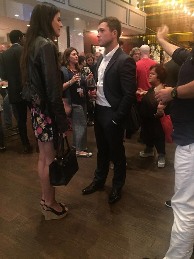 映后派对上，捕捉到一只可爱的蛋蛋